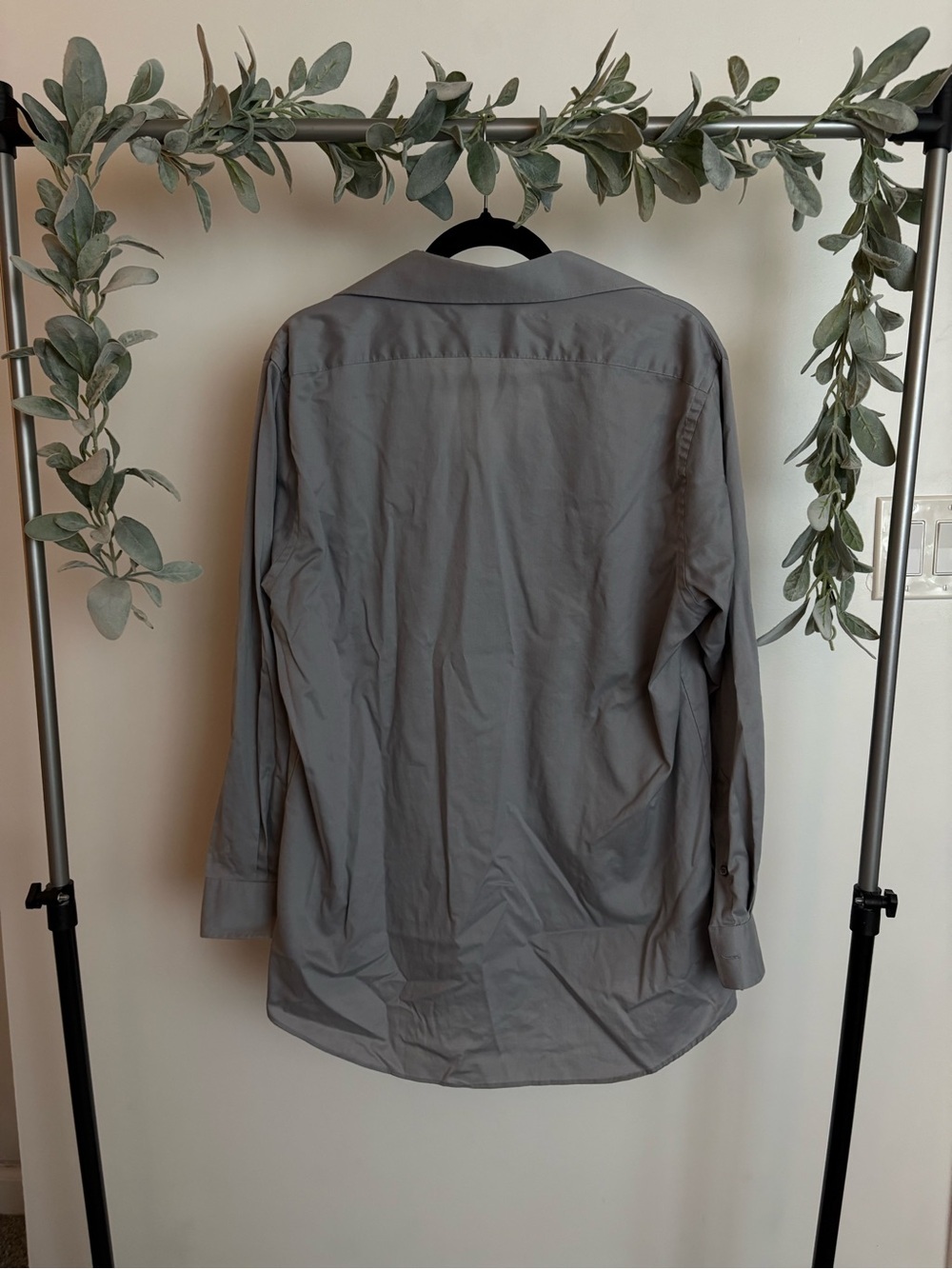Van Heusen Shirt - Picture 4 of 4